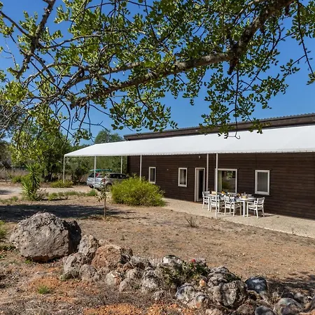 Moradia Com Piscina - Salir